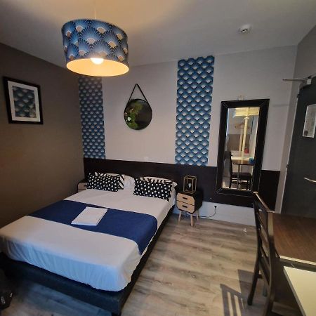 Hotel Saint Francois Precigne Soiree Etape Sur Demande Proche Sable-Sur-Sarthe Exterior foto
